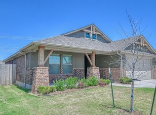 12609 NW 4th St, Yukon, OK 73099