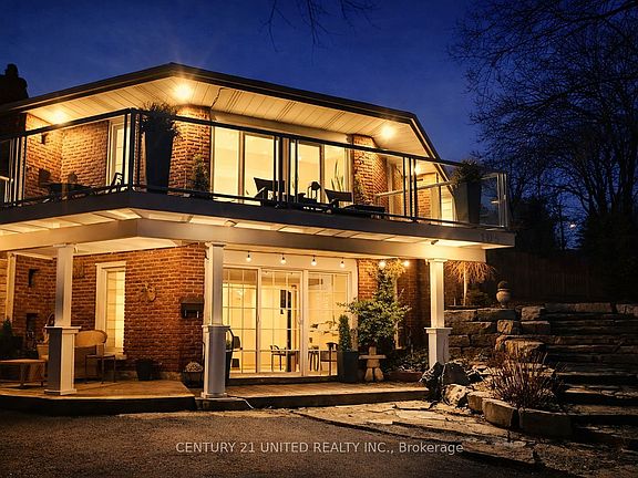 3rd image of 105 Ridgewood Rd