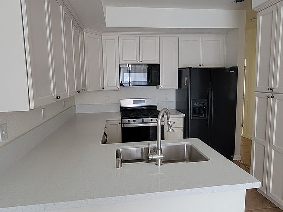 3rd image of 224 Sumatra Dr