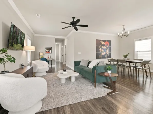 (undisclosed Address), Bentonville, AR 72712
