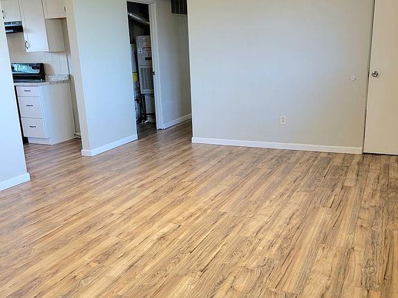 5th image of 21 Eastgate Dr