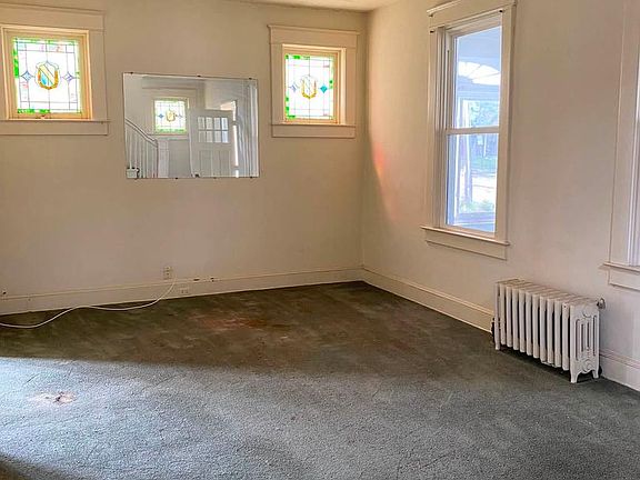 3rd image of 3005 Harview Ave