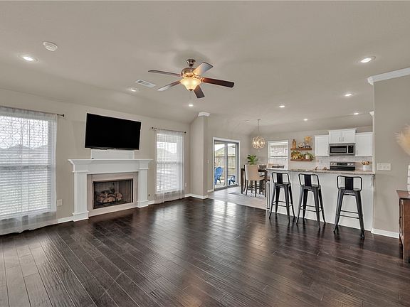 2nd image of 4707 W Croft Dr