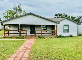 229 E Washington St, Brazoria, TX 77422