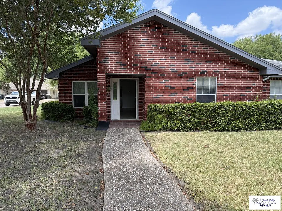 214 Lemon Dr