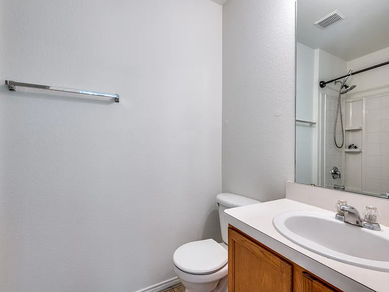 10716 Astor Dr — Photo 8