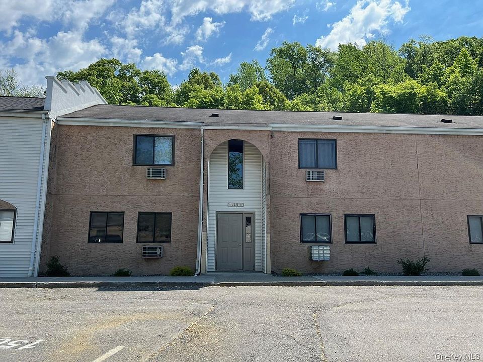 1st image of 35 Scarborough Lane #A