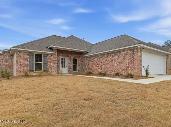 108 Madisonville Dr, Canton, MS 39046