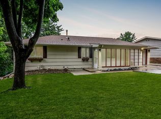 1400 Circle Dr, Burnsville, MN 55337