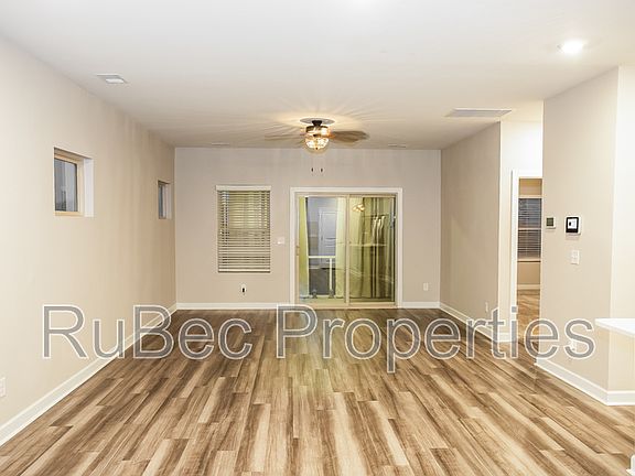 2nd image of 2006 Red Ash Dr