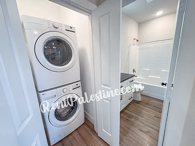 3 bed, $1,695 — Photo 4