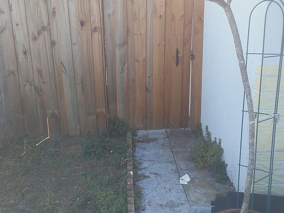 2nd image of 2432 Chancery Dr