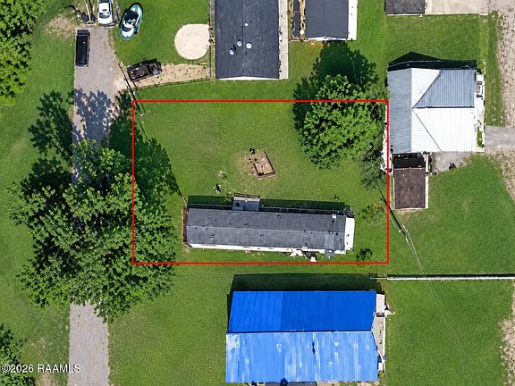 3rd image of 704 Rimmer St