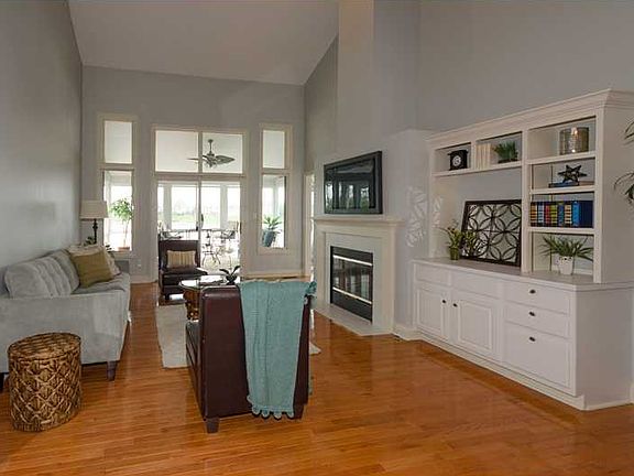 5th image of 8914 Crystal River Dr