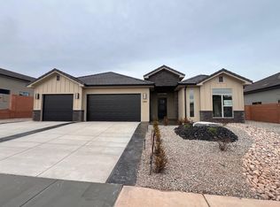 284 W Peaceful Ln, Ivins, UT 84738