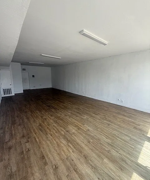 1122 Morgan Ave — Photo 3