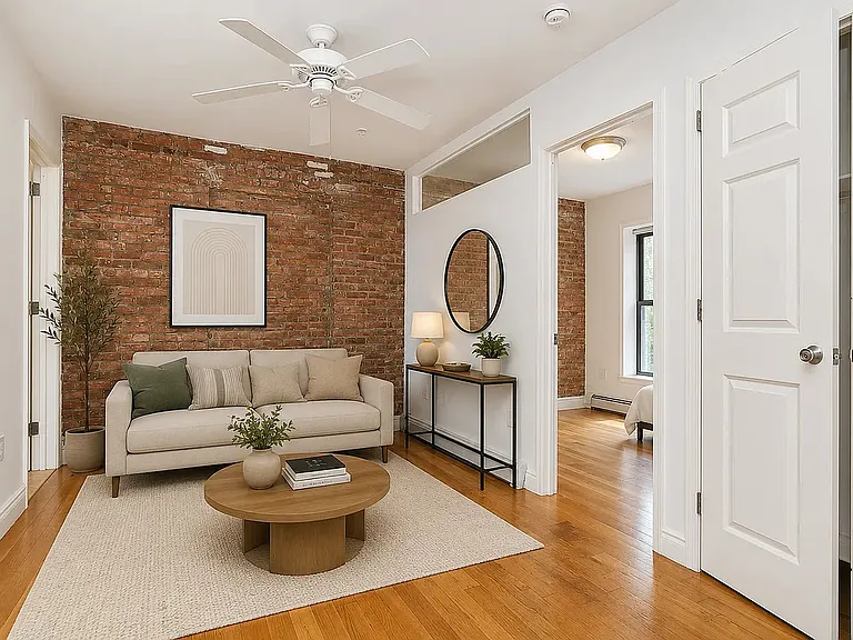 325 E 10th St #5A — Photo 3