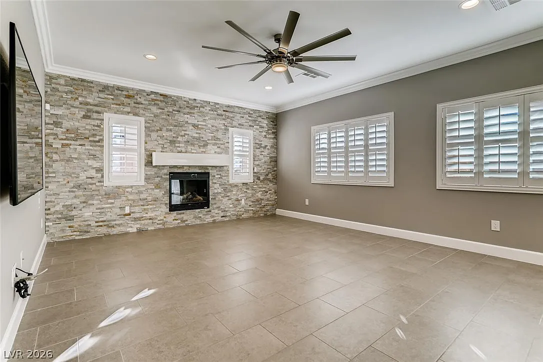4 bed, 4.0 bath, 2840 sqft, $4,245 — Photo 4