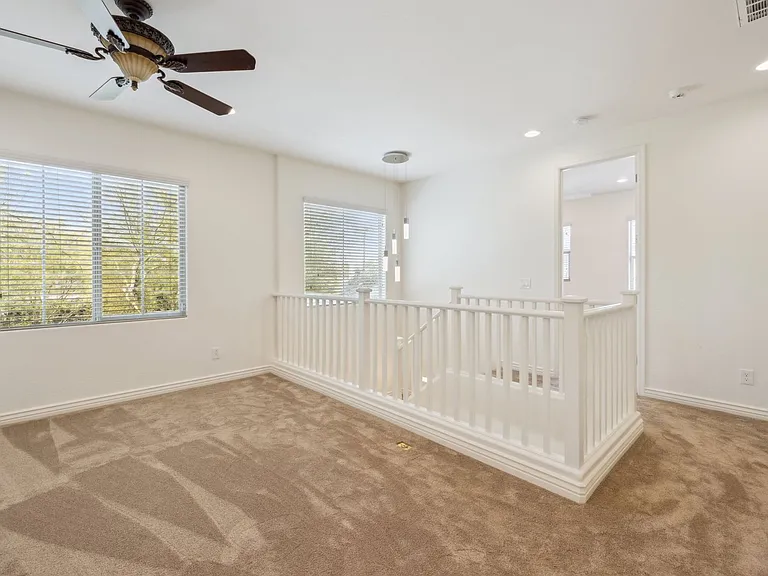 211 E Brinley Dr — Photo 19
