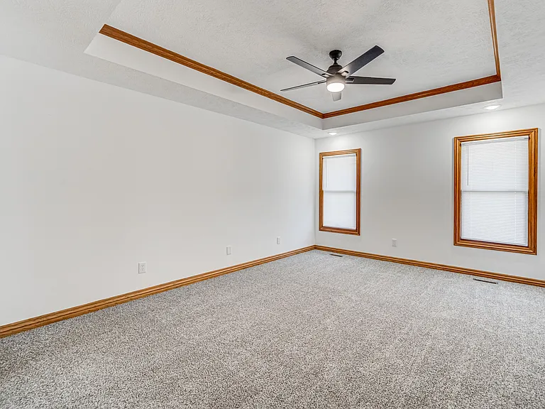 2467 S York Ave — Photo 22