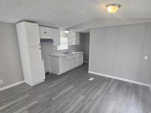 220 Monday Rd, Corryton, TN 37721