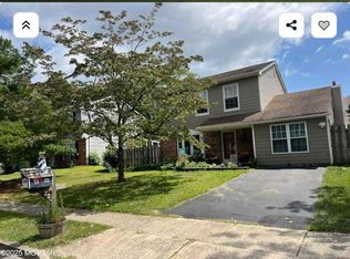 22 Mizzen Dr, Barnegat, NJ 08005