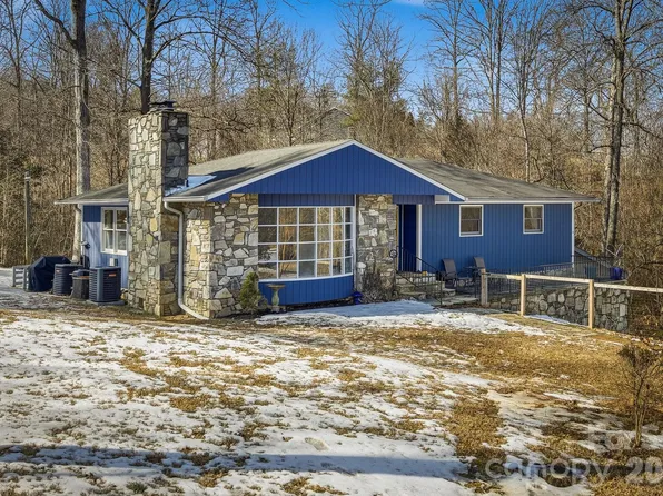 101 Honeysuckle Ln, Morganton, NC 28655