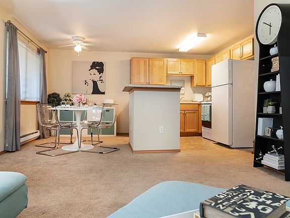 5th image of 3005 S 47th St