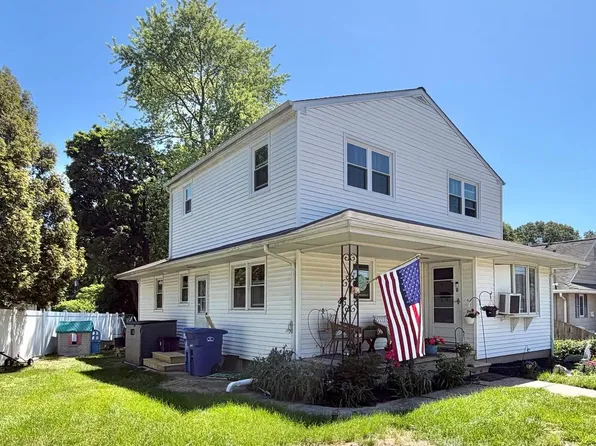 130 Kinsman Rd, Florence, NJ 08518