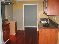 4th image of 33154 Hemlock Dr