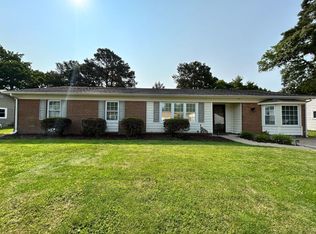 629 Bethune Dr, Virginia Beach, VA 23452