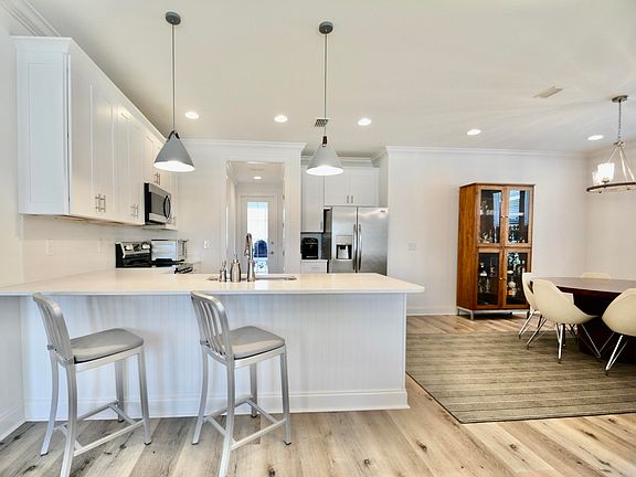 5th image of 81 Windrow Way
