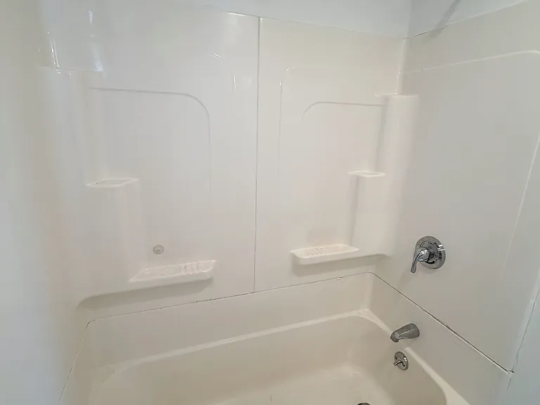 15 Lawn Ave #2 — Photo 10