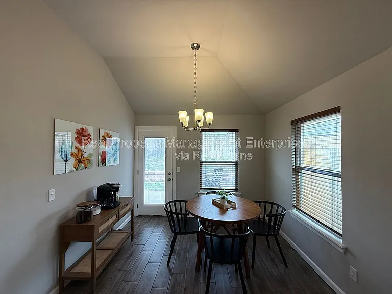 4612 Prominence Dr — Photo 15