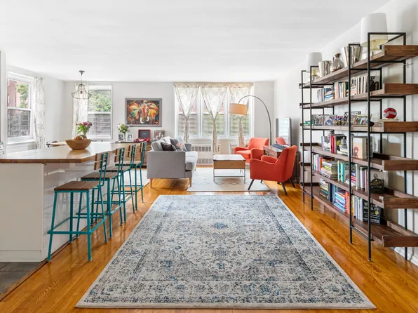 400 E 17th St APT 303, Brooklyn, NY 11226