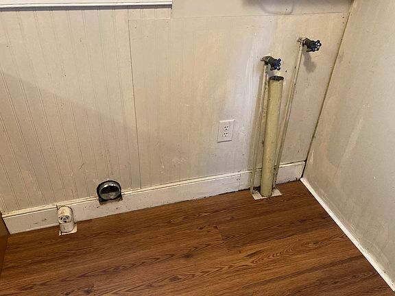 4th image of 1006 Hampton Rd