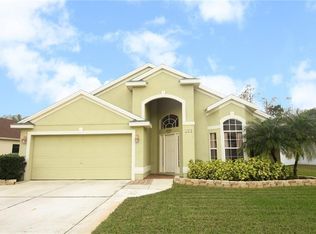 904 Maple Creek Dr, Orlando, FL 32828