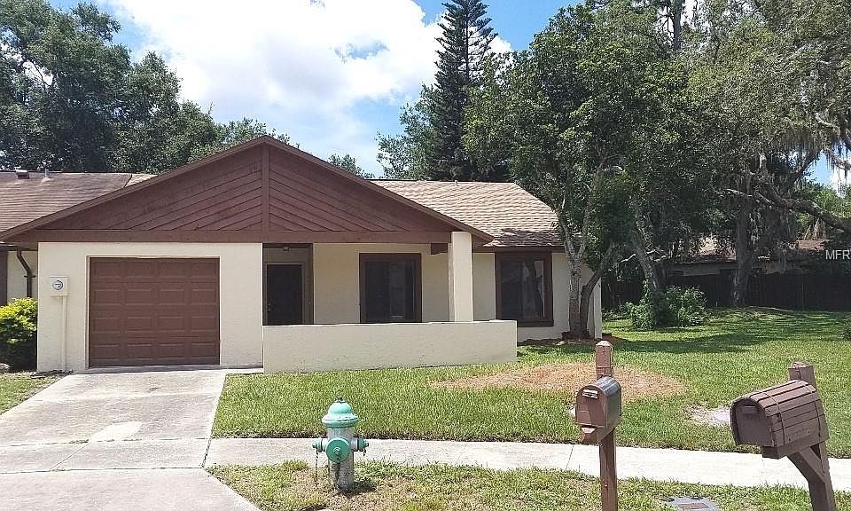 1st image of 198 Pine Knoll Ct