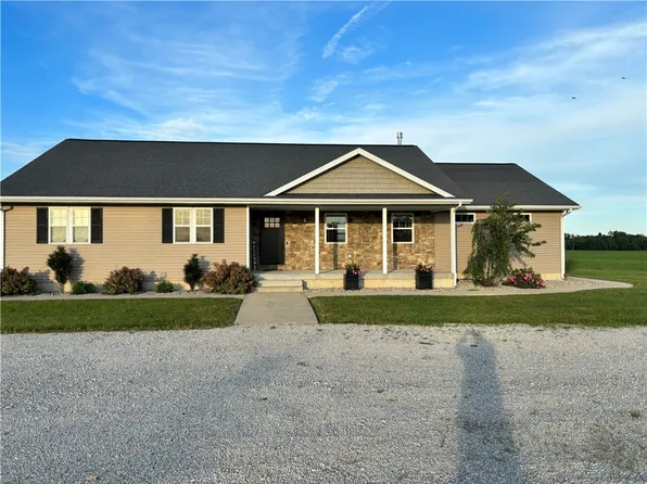 644-3500 East Rd, Neoga, IL 62447