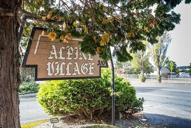 Alpine Village Apartments — Photo 1