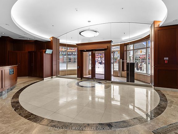 3rd image of 200 Rideau St #1702