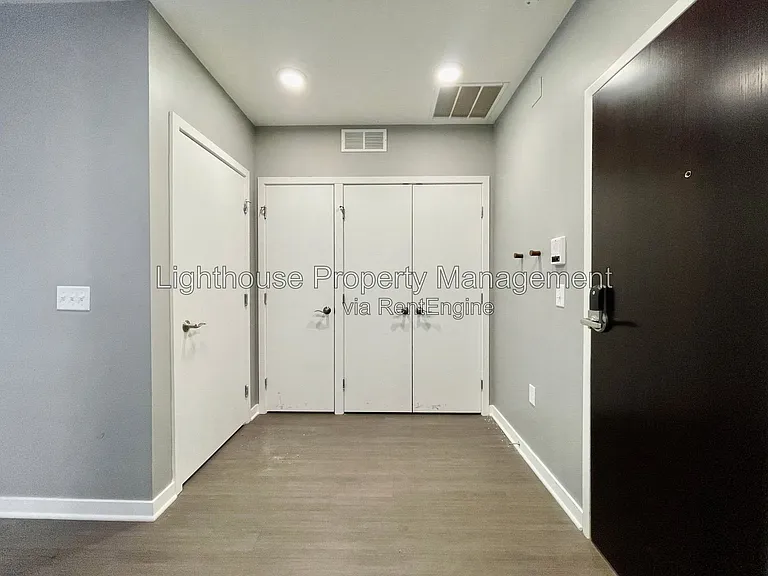 555 Michigan St NE #202 — Photo 6