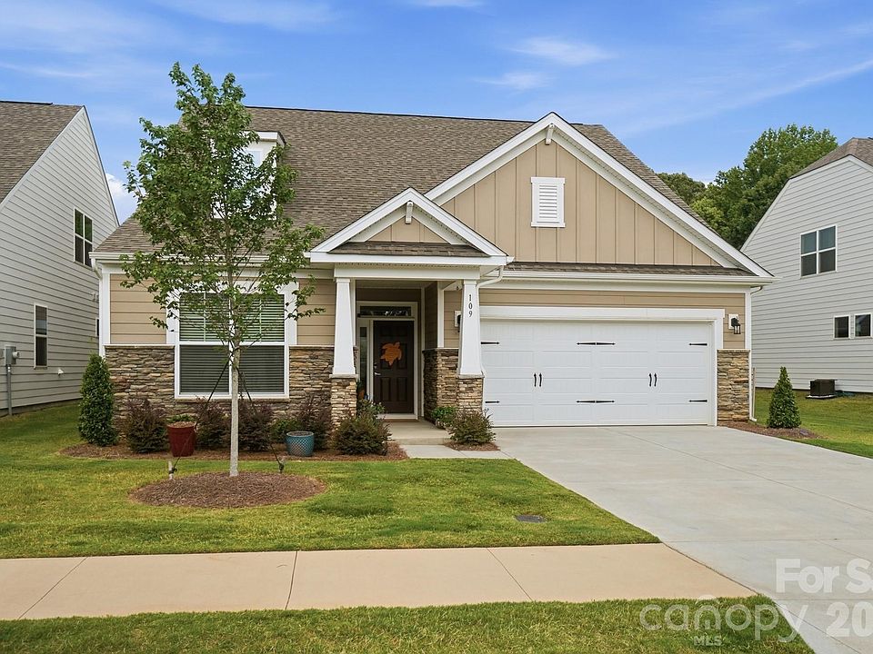 1st image of 109 N Dunlavin Way