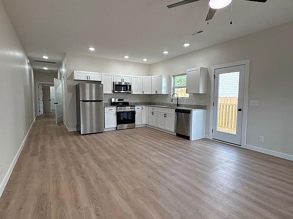 3rd image of 4323 Cronan Dr