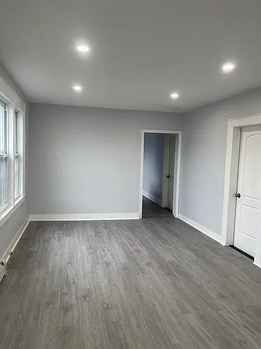 223 Spring St Photo 1