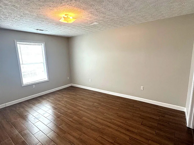 103 Yearwood Dr — Photo 9