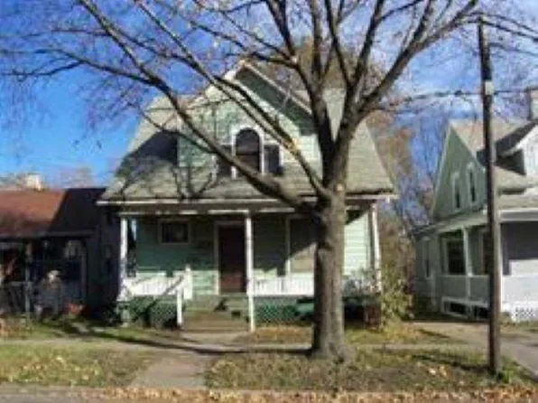 1006 S 3rd St, Rockford, IL 61104