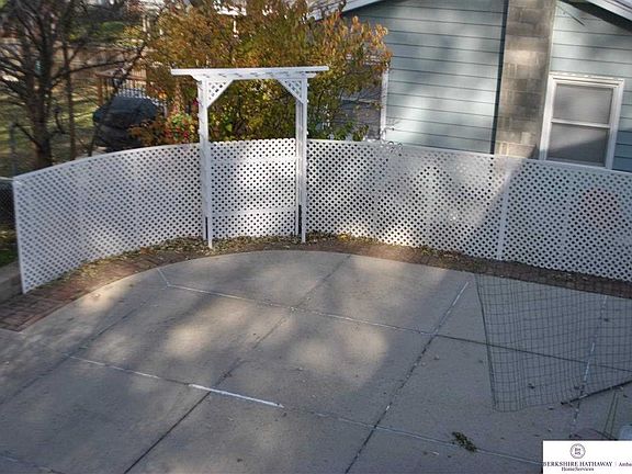 5th image of 206 Lois Ln