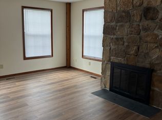 9259 Johnnycake Ridge Rd, Mentor, OH 44060