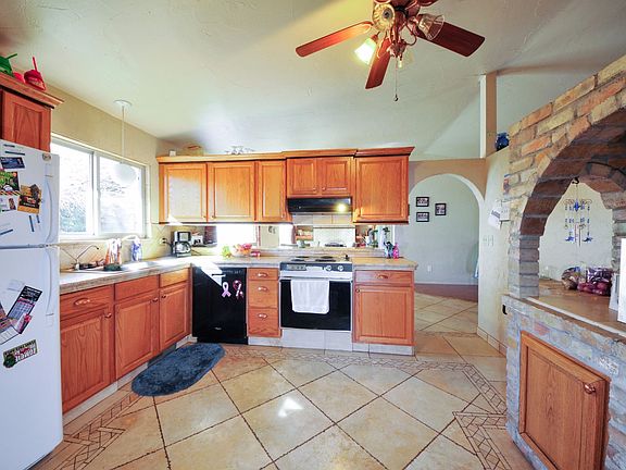 4th image of 637 Karen Lee Dr